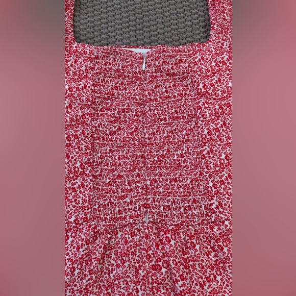 Francesca‘s red and white floral dress - Picture 7 of 7